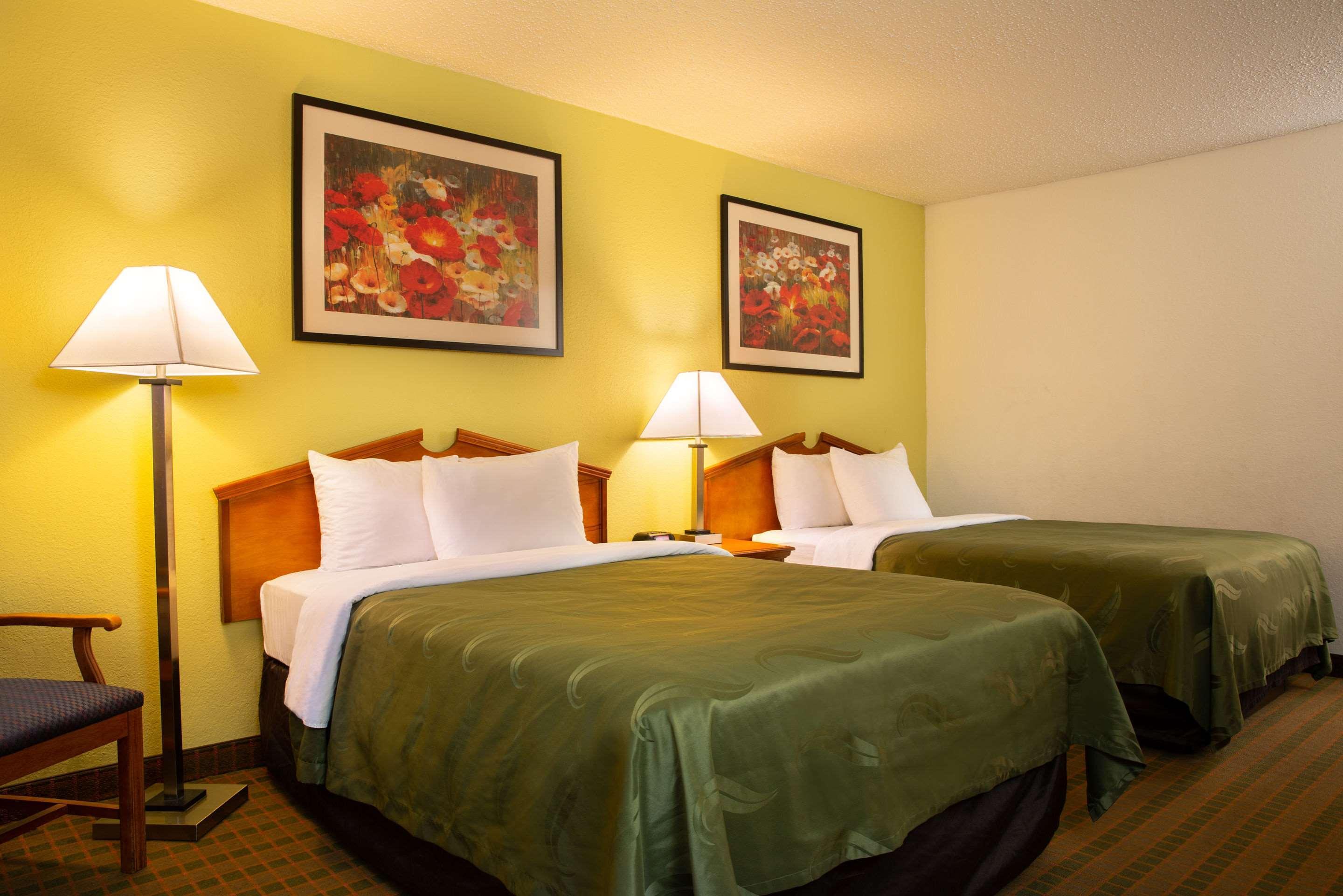 Quality Inn At Arlington Highlands Exterior photo
