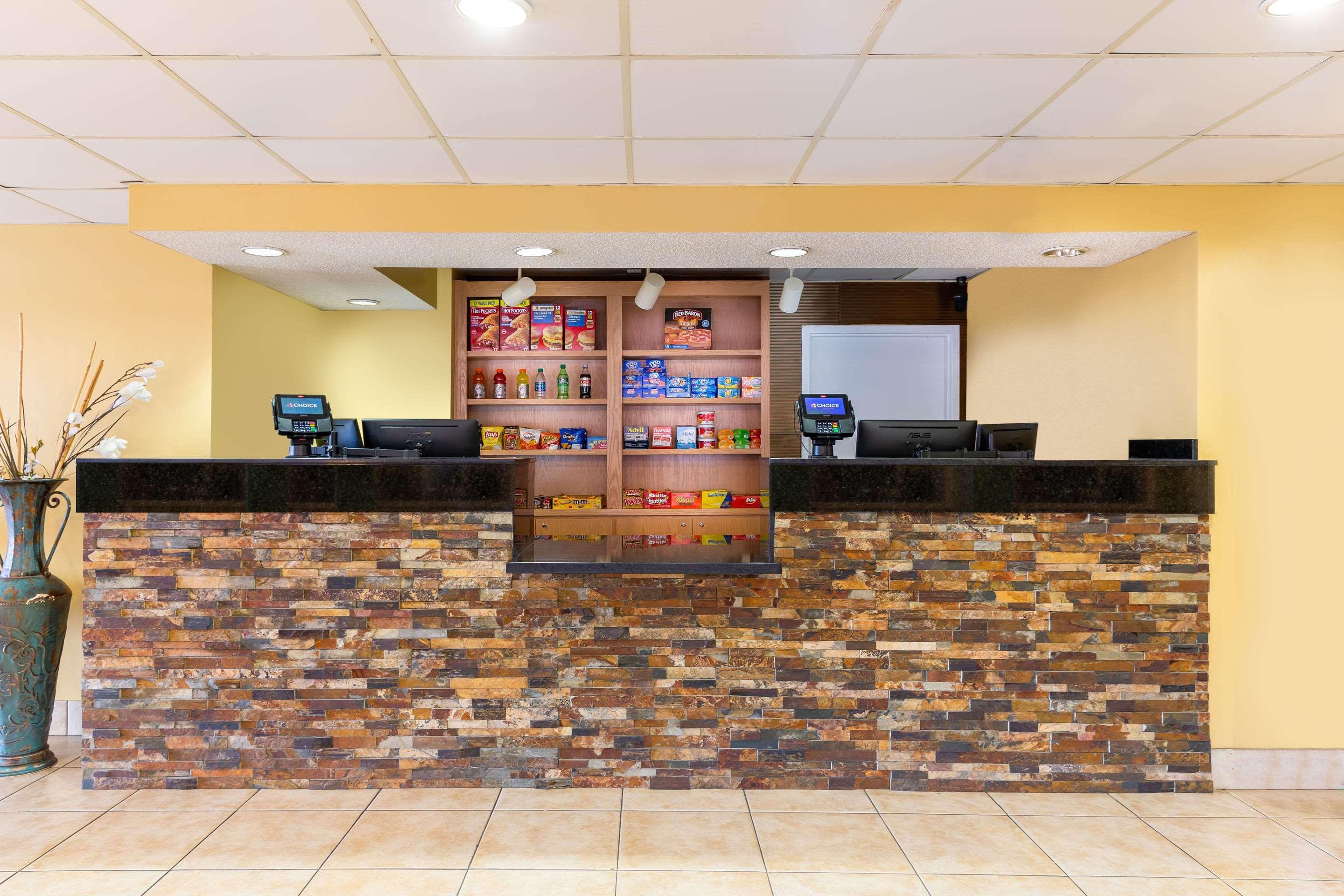 Quality Inn At Arlington Highlands Exterior photo